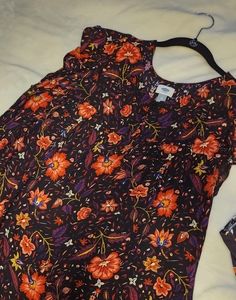 Light weight top. Flutter sleeves.